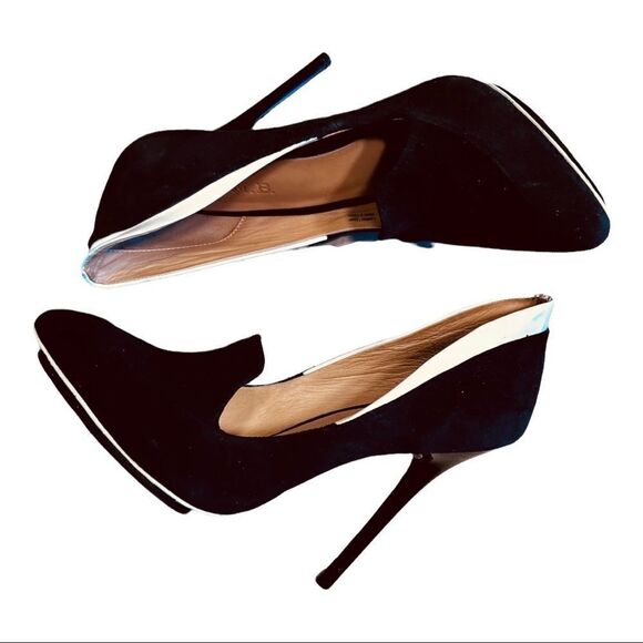 L.A.M.B. Black & White Suede (Runs Approx. 1/2 Size Small) Dice Pumps ($345) - Picture 5 of 9